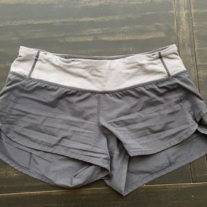 Lululemon Speed Up Low Rise Short 2.5